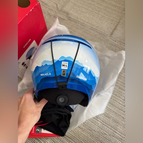 ATOMIC
Redster Mikaela Junior Helmet - Blue - M/L - Picture 7 of 14